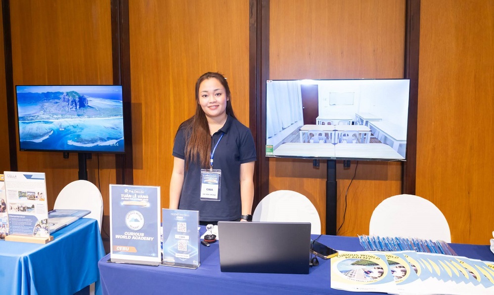 Phỏng vấn quản lý trường Anh ngữ CWA
