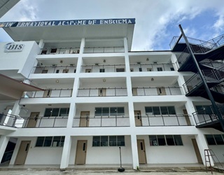 truong-anh-ngu-bis-1