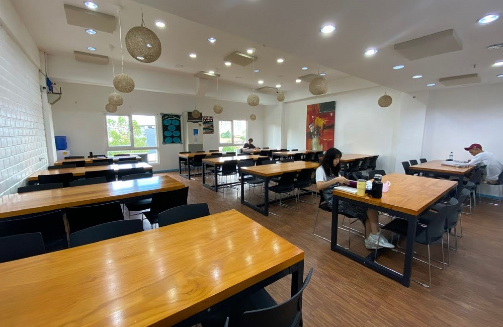 phòng tự học tại trường anh ngữ cella premium