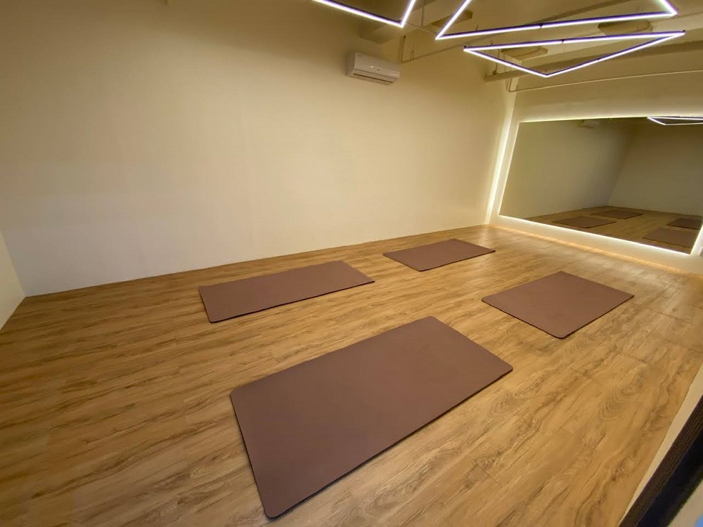 phòng tập yoga tại trường cella premium