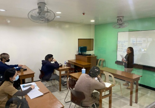 review-co-so-vat-chat-truong-anh-ngu-pines-main-23