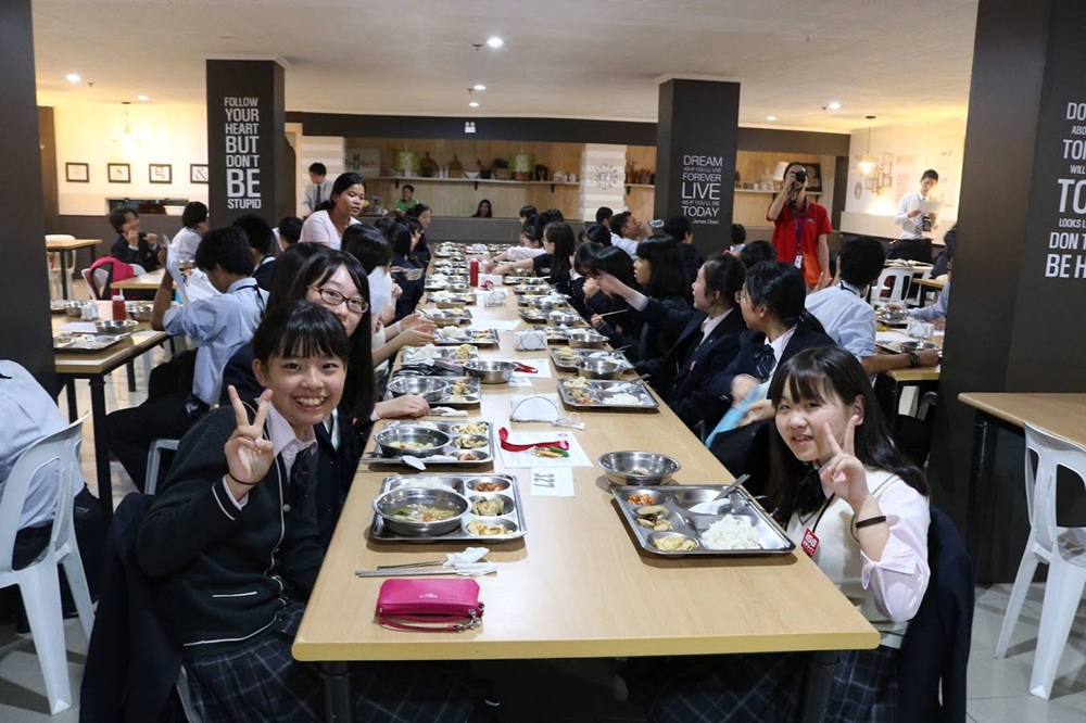 review-mk-academy-moi-truong-hoc-tap-an-toan-chuan-quoc-te-tai-iloilo-6