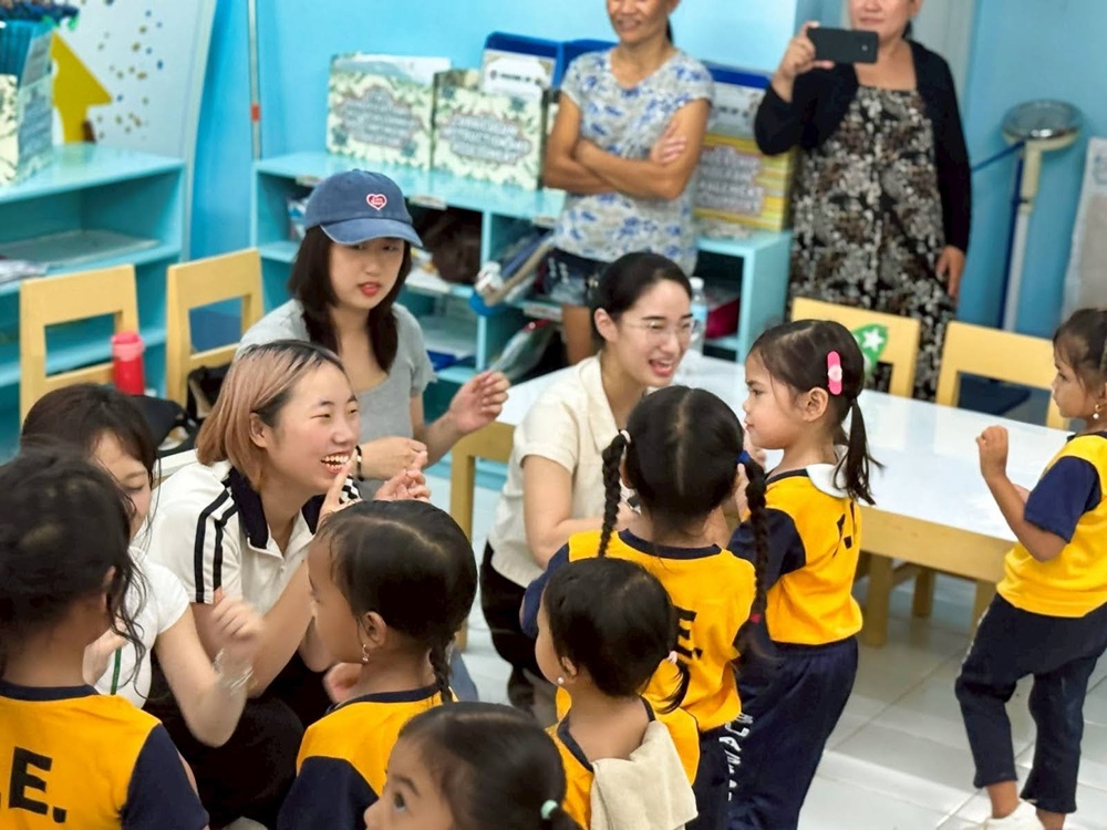 review-philinter-truong-anh-ngu-lau-doi-ky-luat-va-chat-luong-hang-dau-tai-philippines-20