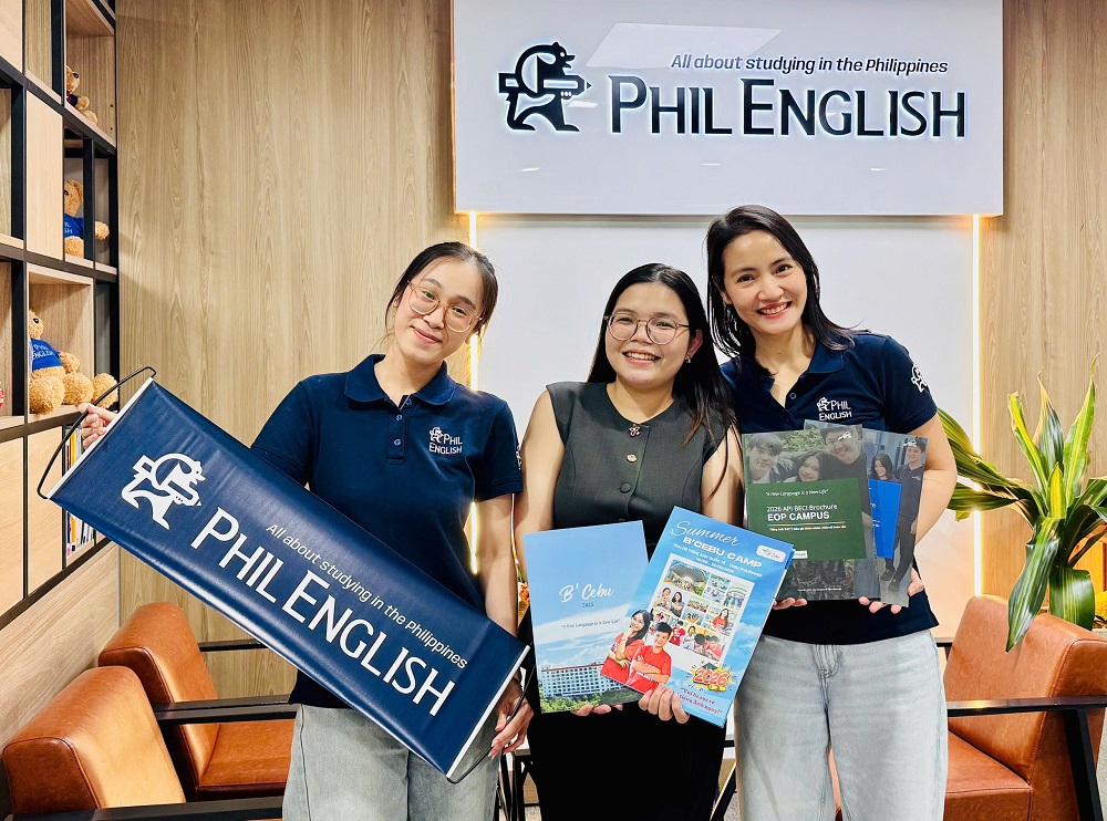 dai-dien-truong-anh-ngu-b-cebu-tham-van-phong-phil-english-hcm-vao-thang-12-2025-1