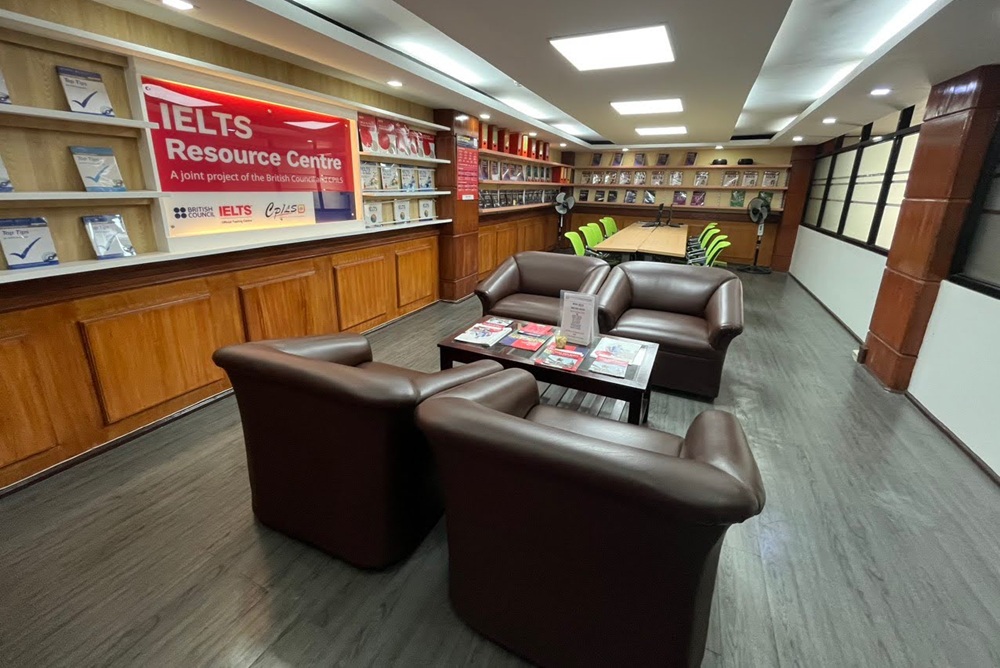 dai-dien-cpils-tham-van-phong-phil-english-vao-thang-12-2025-2