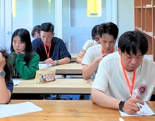 trường anh ngữ monol 4