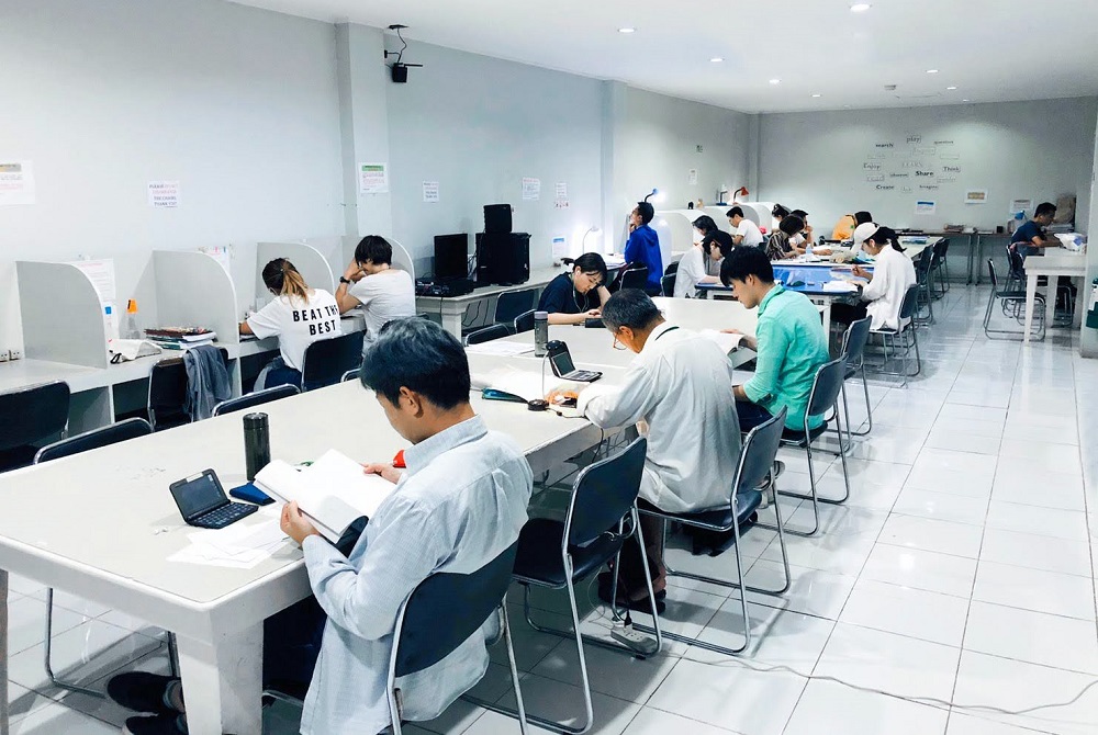 Môi trường học tập thân thiện và cởi mở